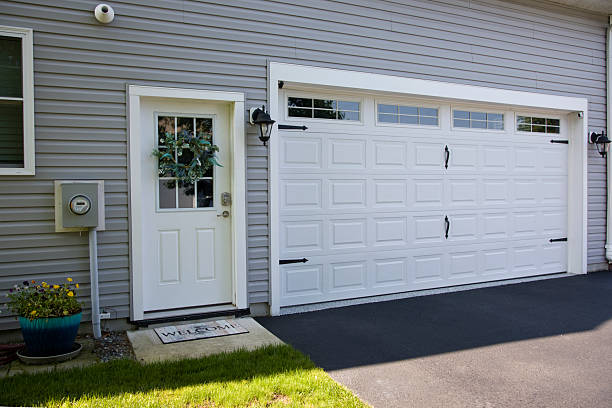 24/7 Emergency Garage Door Installation experts in Hansville, WA